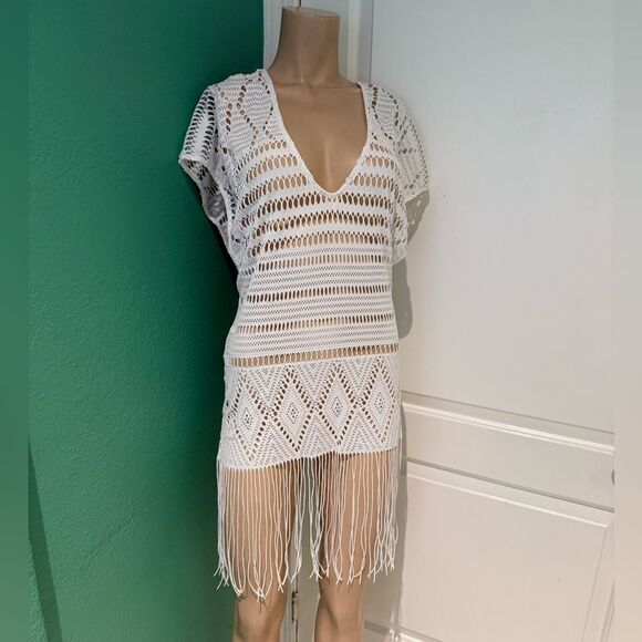 Beach Bunny White Crochet Swim Coverup - Picture 1 of 6